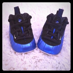 Nike Lil' Posite Blue Black Baby Sneaker size 1c